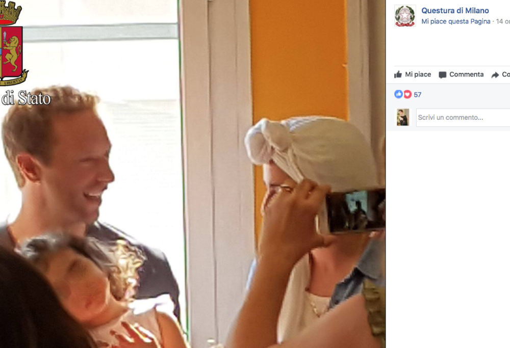 Chris Martin visita a sorpresa una clinica pediatrica di Milano