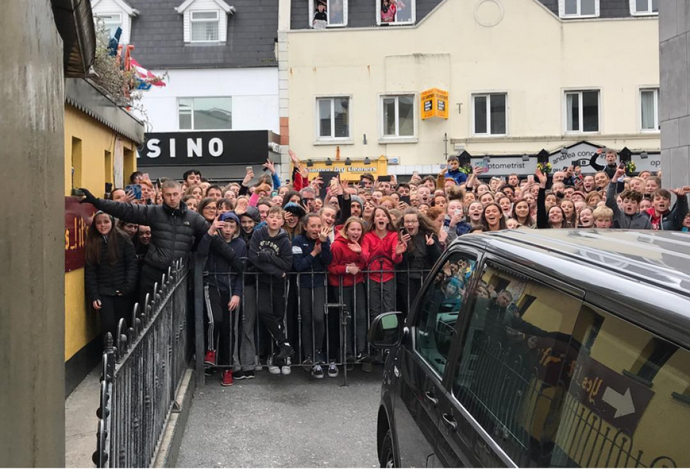 Ed Sheeran gira il nuovo video a Galway. Le foto dei fan