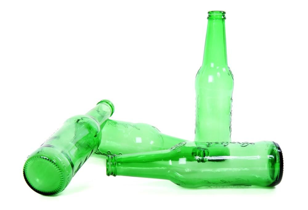 Bottiglie di acqua e birra: torna il vuoto a rendere