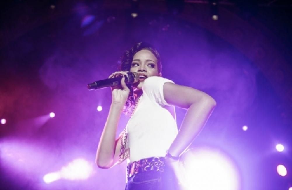151jpg--rihanna_777_tour__stoccolma