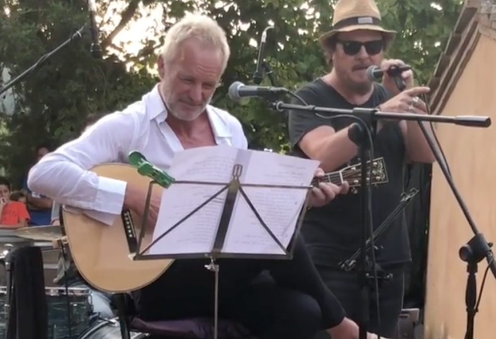 Sting: duetto con Zucchero nella sua tenuta in Toscana.