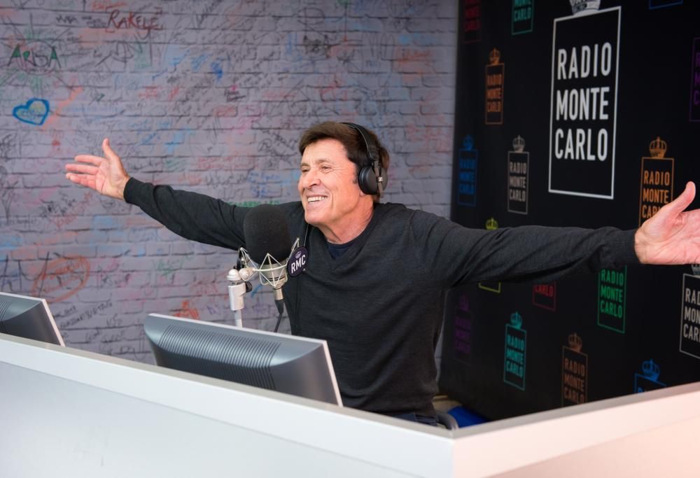 Gianni Morandi: le foto più belle negli studi 
di Radio Monte Carlo