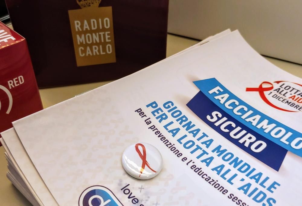 Anche Zara Larsson aderisce alla campagna #HaveSexSaveLives
