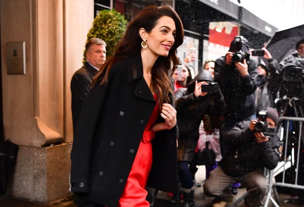 Meghan Markle:  anche Amal Clooney al suo Baby Shower, al centro delle polemiche per il suo costo strabiliante