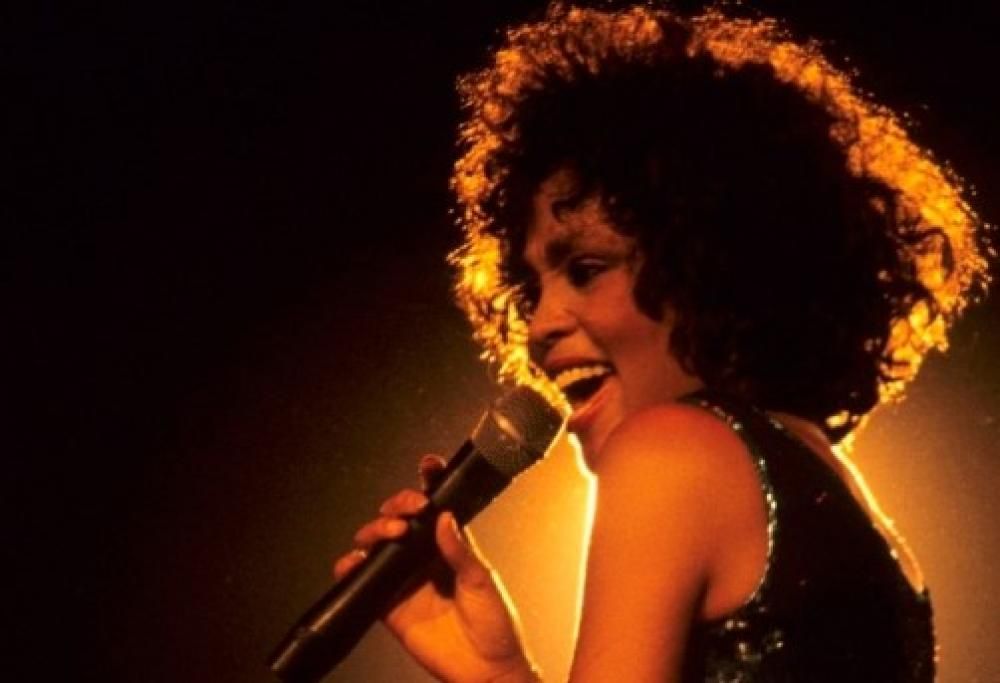 4 dicembre 2002: Whitney Houston confessa il suo dolore
