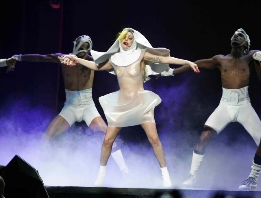16-infophoto_2013-11-07_121529123_high_INFOPHOTO_MM540604jpg--_upi__musica__lady_gaga_si_esibisce_a_miami