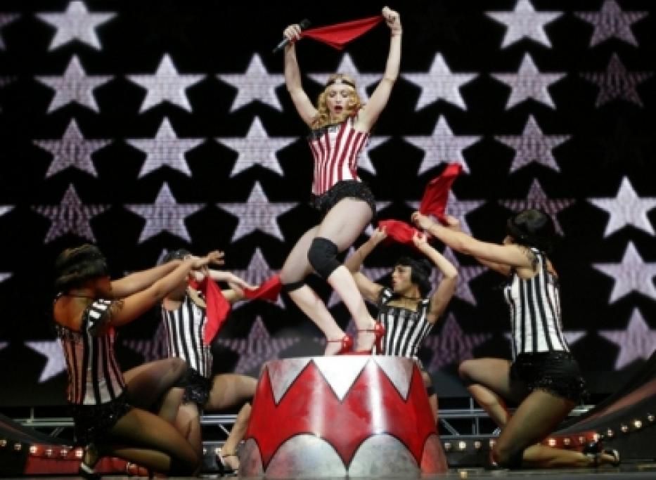16_6401jpg--madonna