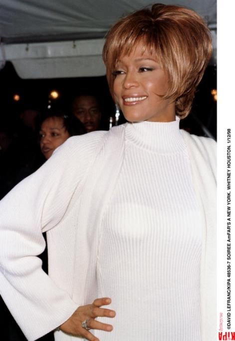 1998-9000048536-007jpg--whitney_houston