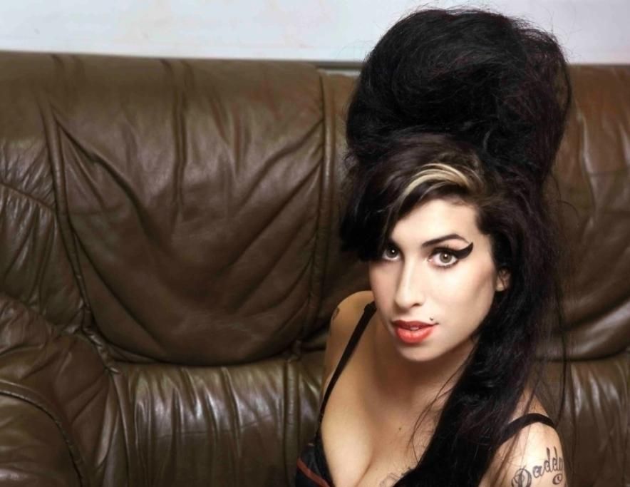 2019-09-17_14_20_23_1563784558484-jpg-1568723752468jpg--amy_winehouse