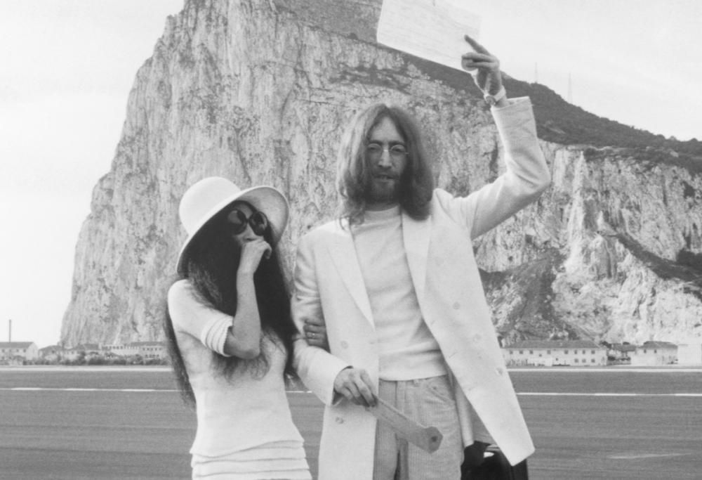 9 novembre 1966: incontro tra John Lennon e Yoko Ono