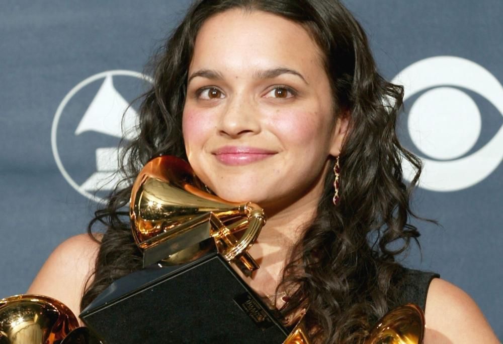 23 febbraio 2003: Norah Jones trionfa ai Grammy