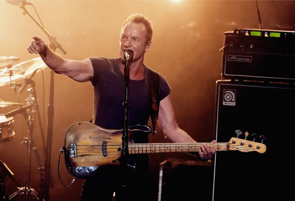 Sting torna a cantare Russians e chiede la pace in Ucraina