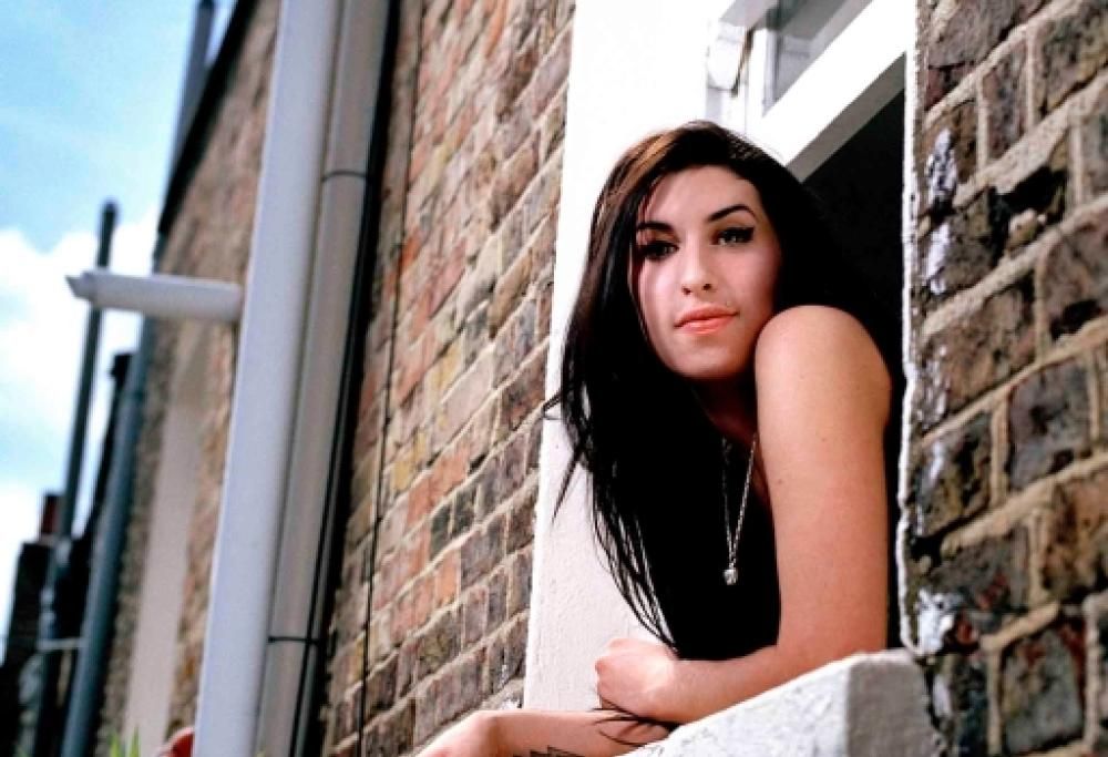 Amy Winehouse: la sua band suona per ricordarla