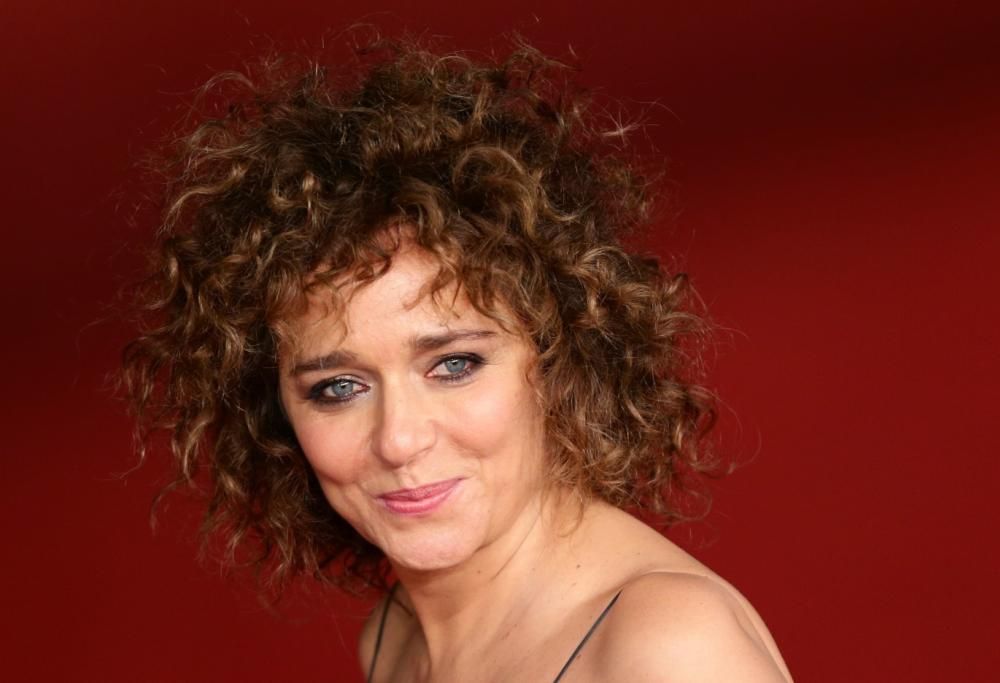 Valeria Golino e Angelina Jolie nel film su Maria Callas: le prime foto