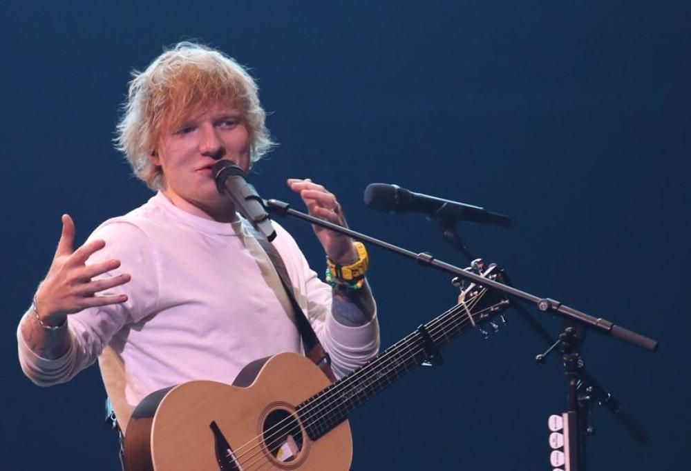 Ed Sheeran suona a sorpresa Lego House a Wembley: il video