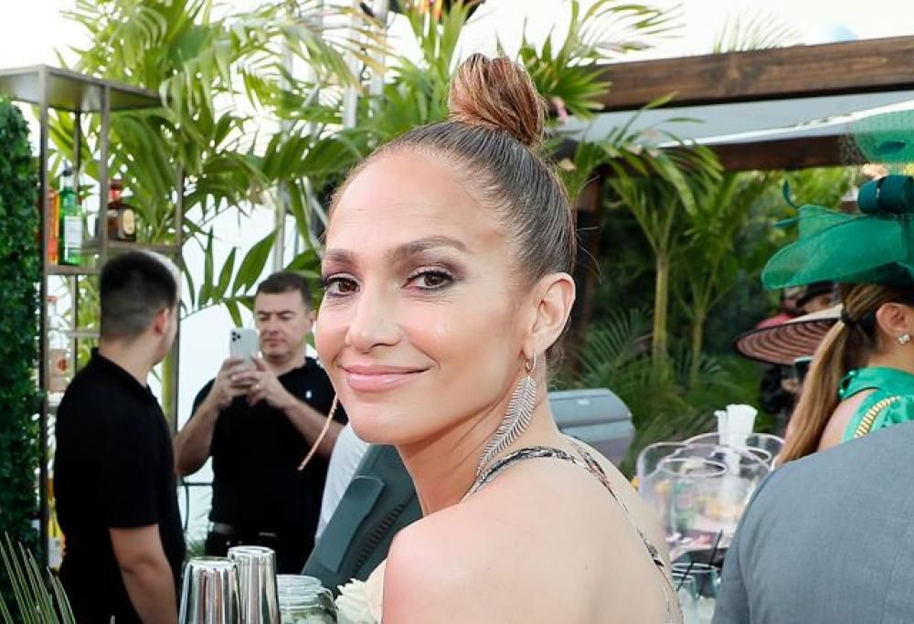 Jennifer Lopez anticipa il nuovo album: il bellissimo video