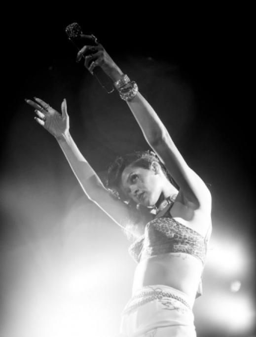 218jpe--rihanna
