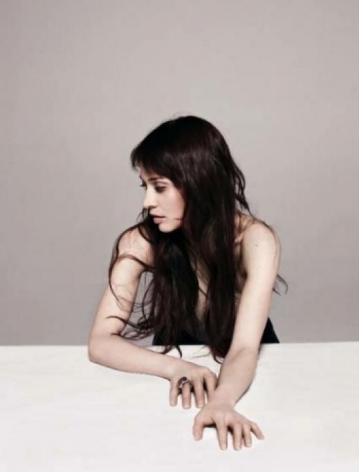 224819_422064537827265_1286535958_njpg--fiona_apple