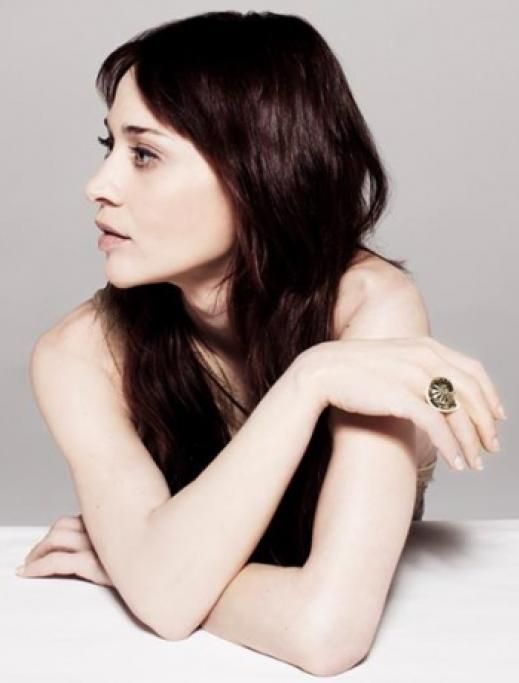 248169_423882514312134_771174311_njpg--fiona_apple