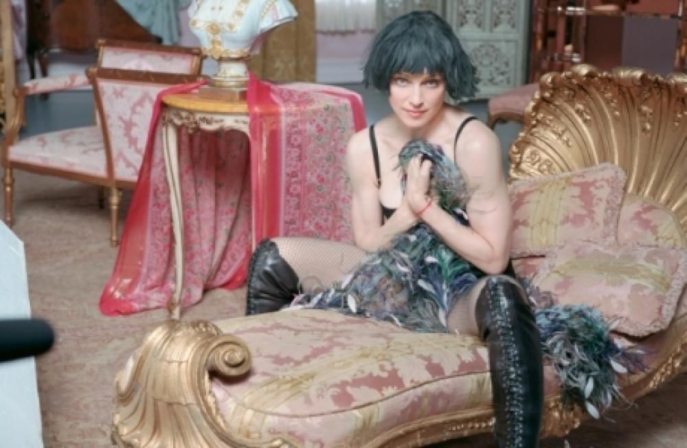 26_640jpg--madonna