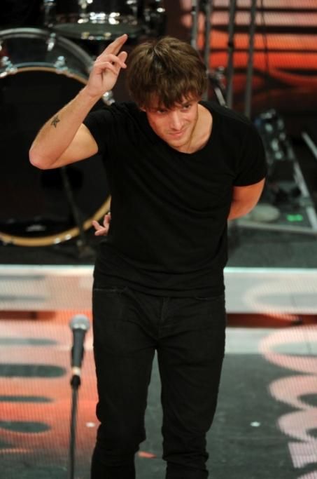 28-La-star-scozzese-Paolo-Nutini-durante-la-sua-performance-ha-lanciato-anche-lanteprima-del-nuovo-singolo-e-anticipato-tre-nuove-date-live-in-Italia-7jpg--festival_di_sanremo
