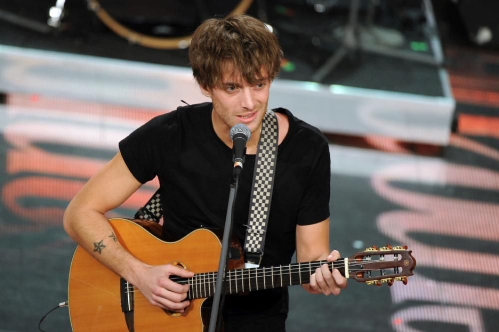 28-La-star-scozzese-Paolo-Nutini-durante-la-sua-performance-ha-lanciato-anche-lanteprima-del-nuovo-singolo-e-anticipato-tre-nuove-date-live-in-Italia-2jpg--festival_di_sanremo