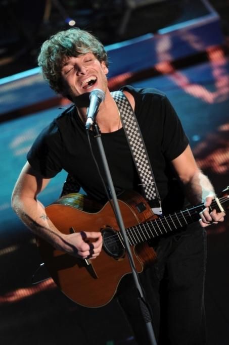 28-La-star-scozzese-Paolo-Nutini-durante-la-sua-performance-ha-lanciato-anche-lanteprima-del-nuovo-singolo-e-anticipato-tre-nuove-date-live-in-Italia-3jpg--festival_di_sanremo