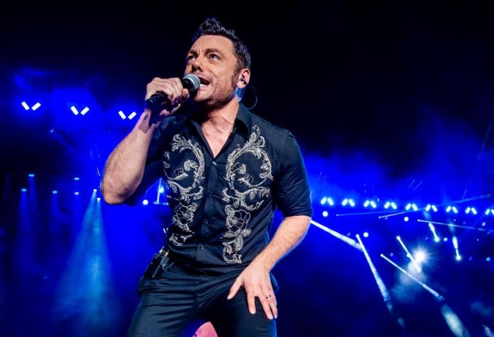 Tiziano Ferro: i figli ballano all’Olimpico sulle note delle sue canzoni. Il video