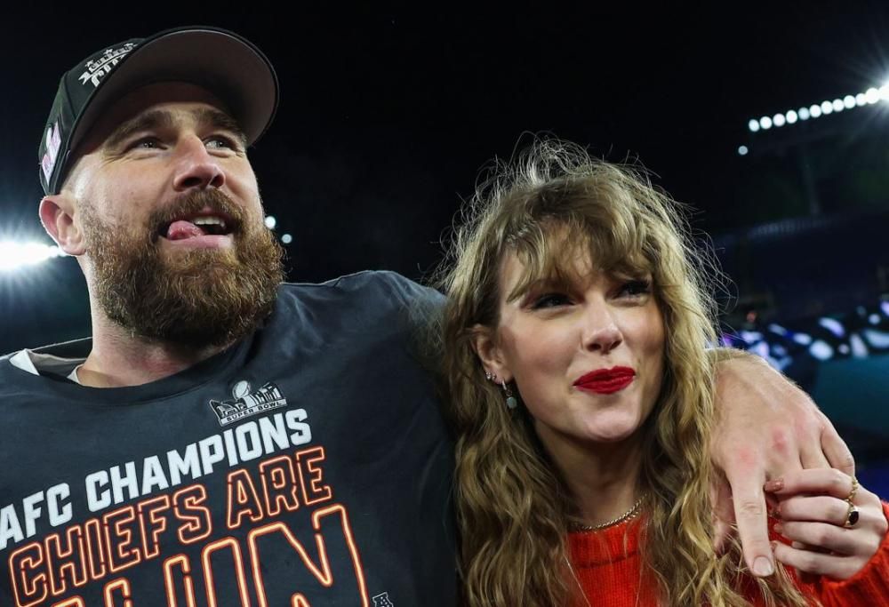 Taylor Swift: la storia d’amore con Travis Kelce ispirerà un film romantico
