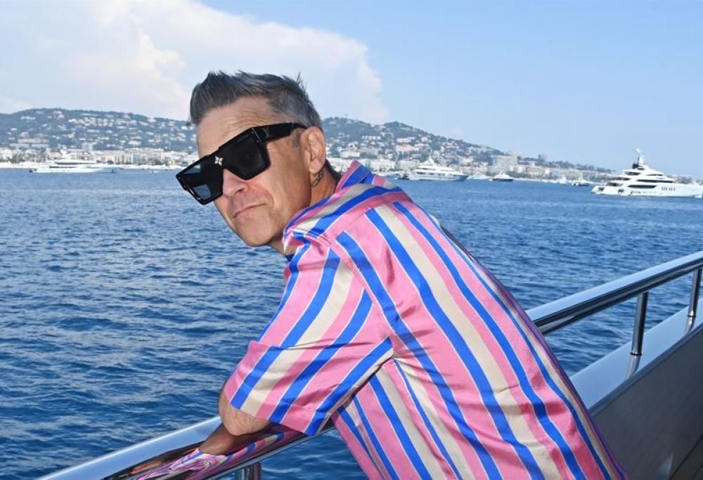 Robbie Williams costruisce un hotel a Dubai