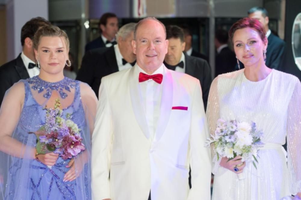ARRIVEESFAMILLEPRINCIERE001JPG-1690789367524_1690789566jpg--