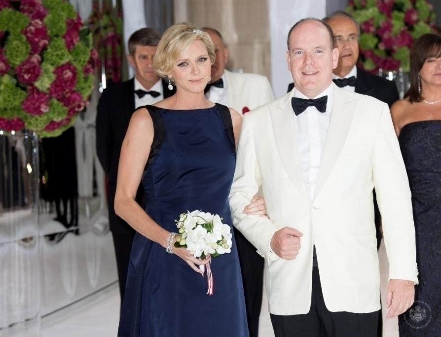 Albert-charlene-HALL_14jpg--66e_gala_de_la_croix_rouge_monegasque_2014