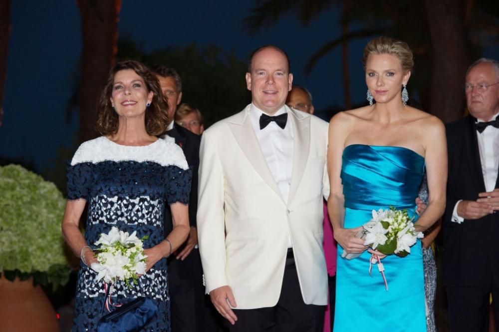 Albert_Charlene_Caroline-1_13jpg--gala_della_croce_rossa_di_monaco_2013