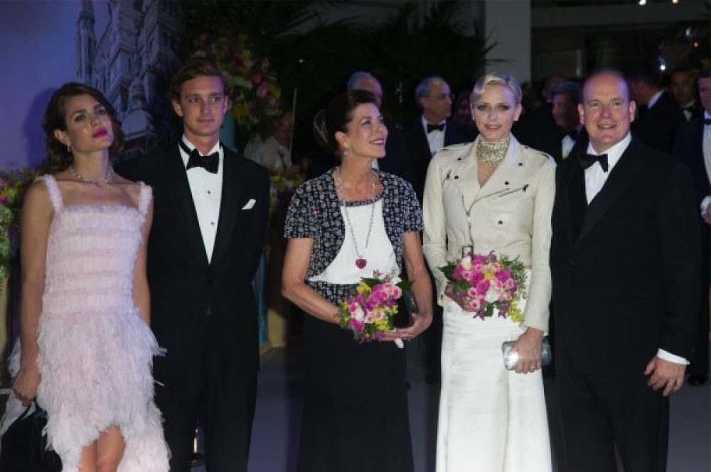 Albert_Charlene_Caroline_Charlotte_Pierre3jpg--bal_de_la_rose