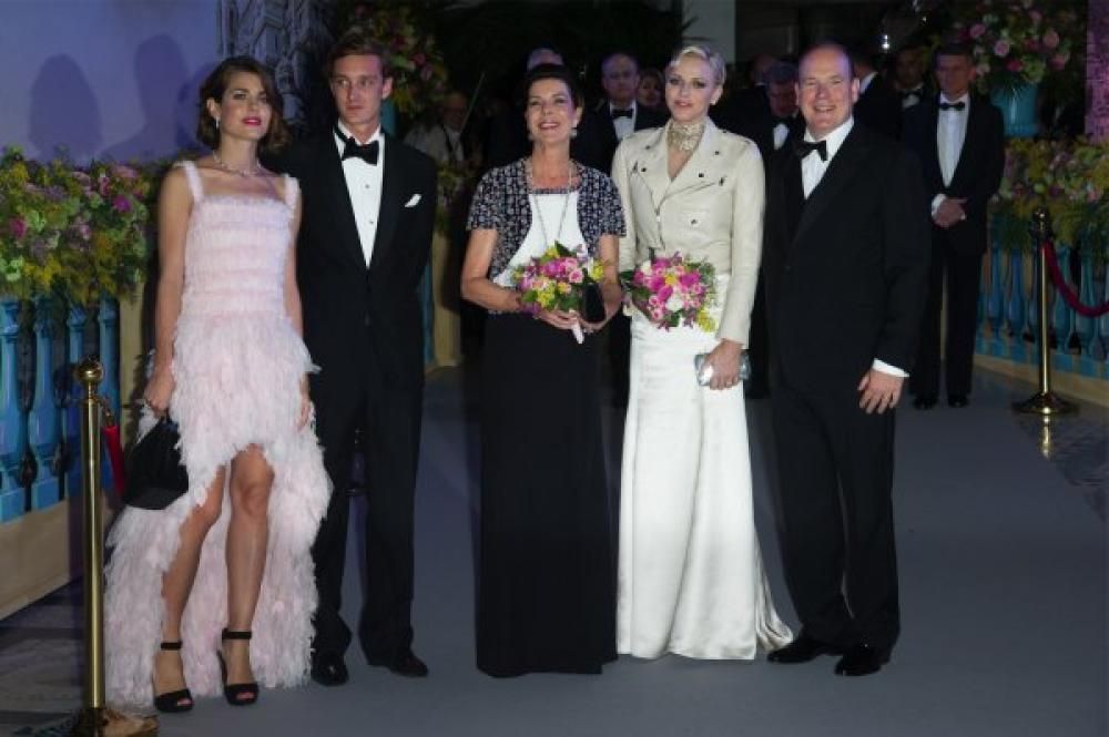 Albert_Charlene_Caroline_Charlotte_Pierre4jpg--bal_de_la_rose