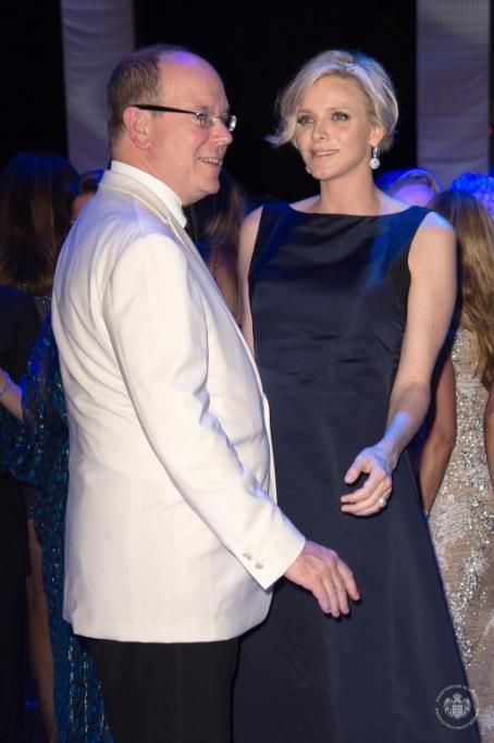 Albert_Charlene_DANCE_14jpg--66e_gala_de_la_croix_rouge_monegasque_2014