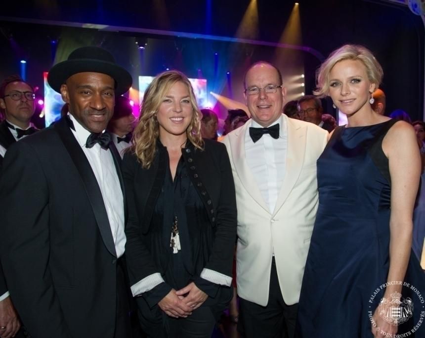 Albert_Charlene_Marcus-Miller_Diana-Krall_14jpg--66e_gala_de_la_croix_rouge_monegasque_2014