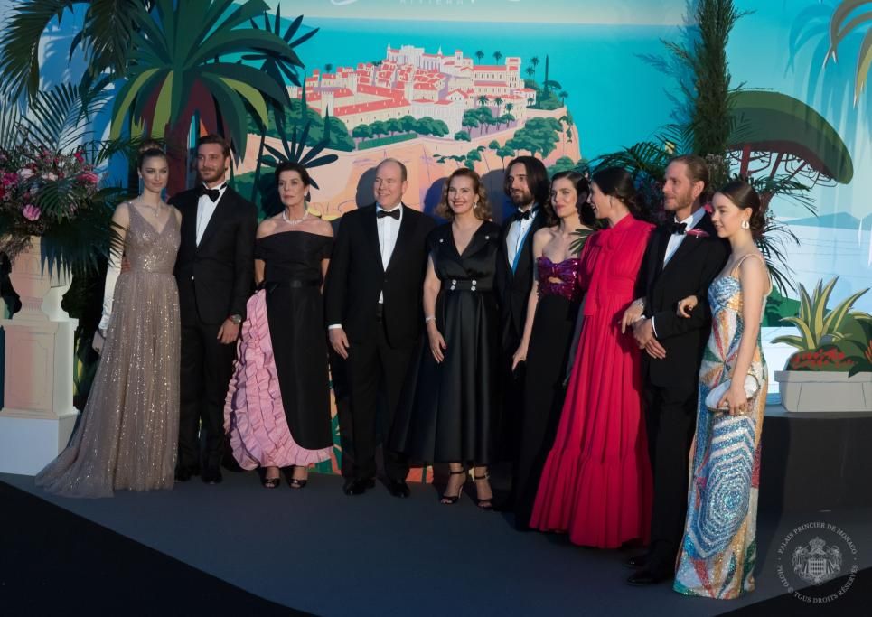 Bal_de_la_Rose_2019_Arrivo_Famiglia_Principesca_Palais_Princier_MonacoSBM-1644833206821JPG--