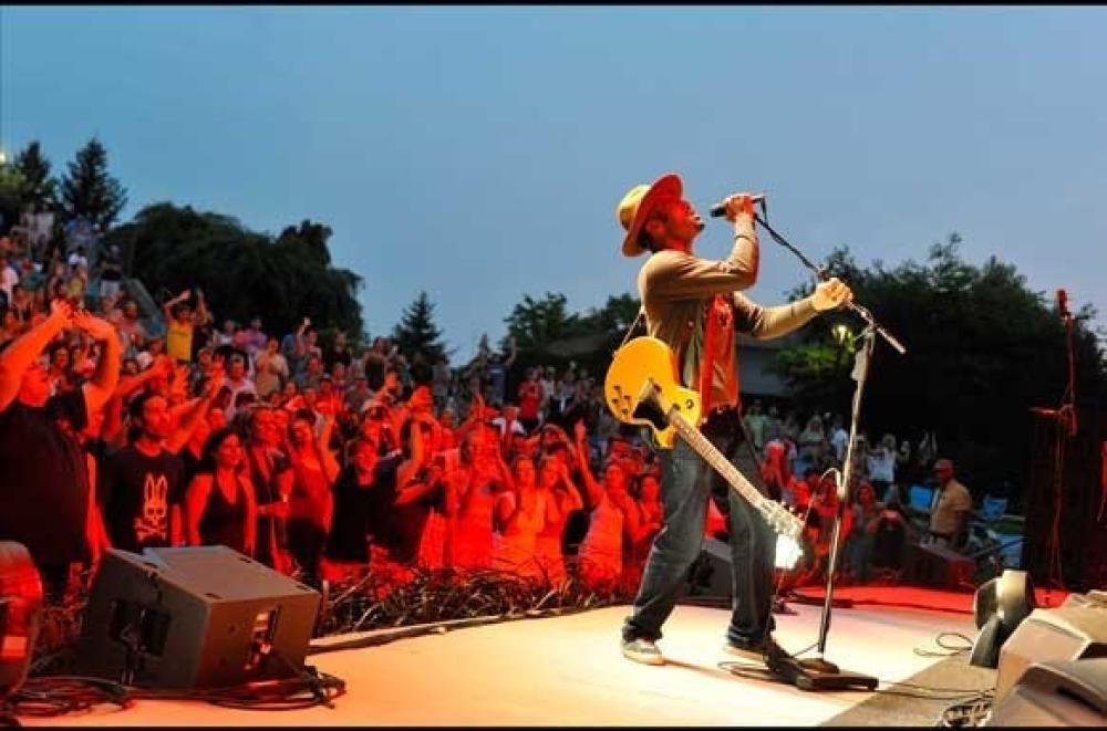 Ben_Harper-1671616480129jpg--