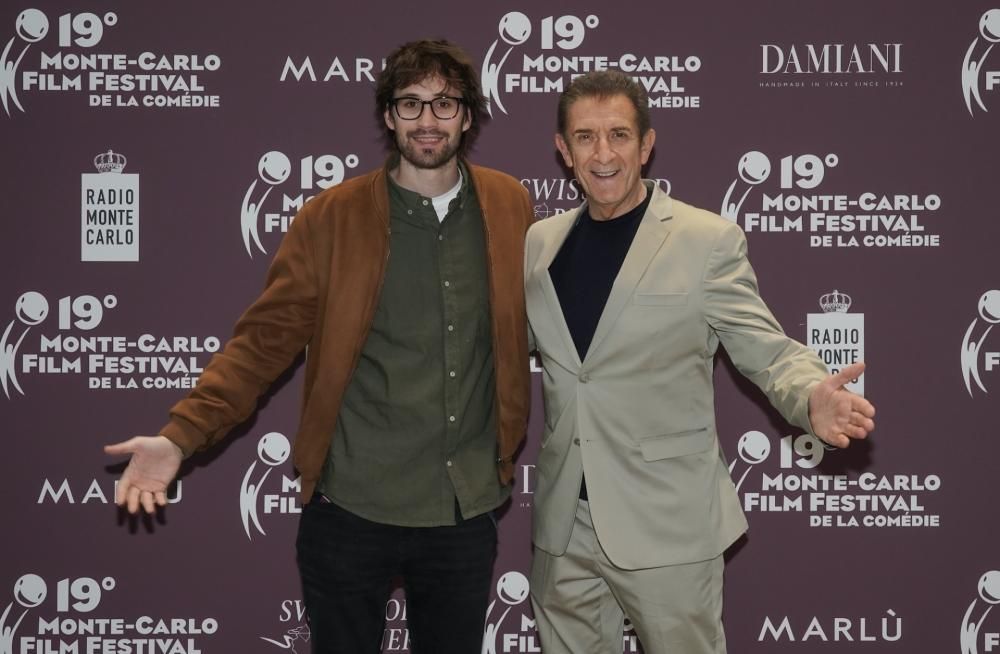 Best-Film_Director_Dani-De-La-Orden_movie_MAMA_O_PAPA_onstegewith_Ezio-Greggio_SC_02717_MCFF-SChiappalone-1651480487297jpg--