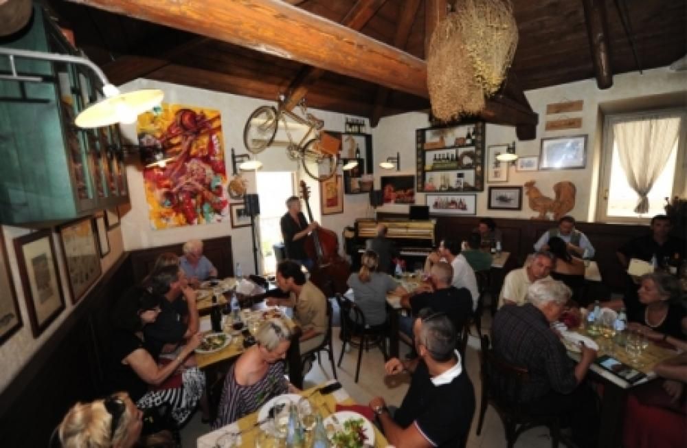 BottegaDelVinojpg--umbria_jazz