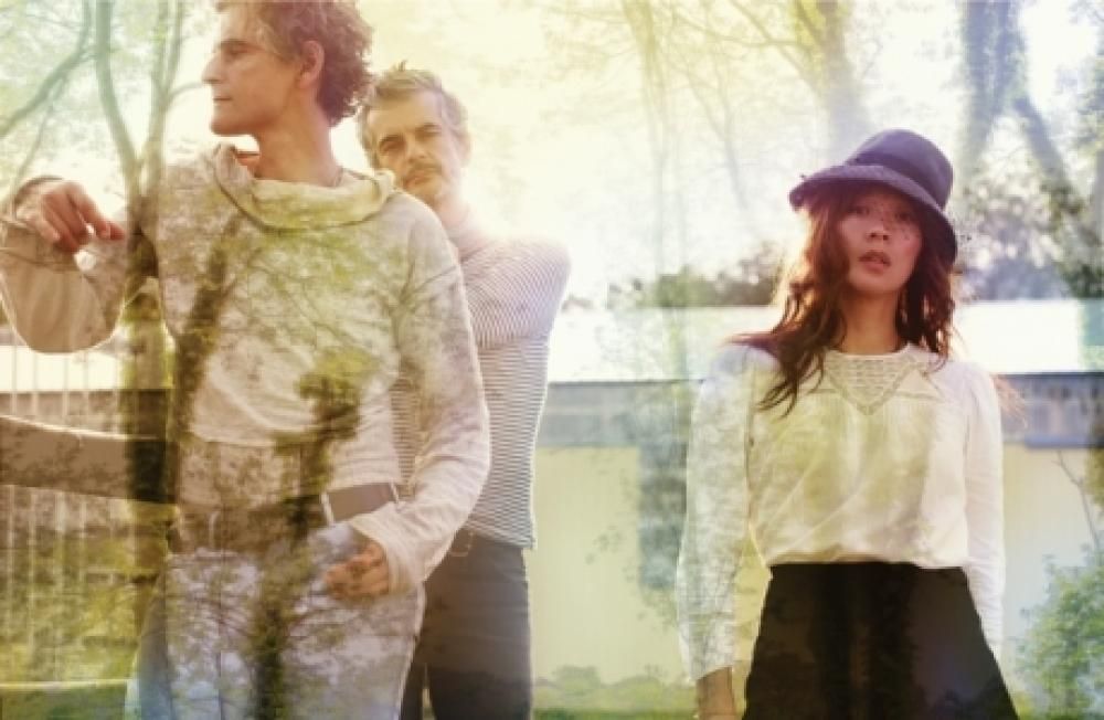 BlondeRedhead_1MAINjpg--blonde_redhead