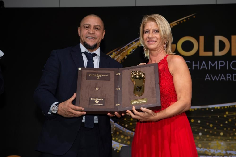 Carolina_Morace_Roberto_Carlos_Legend_17GF2019-1573637820077jpg--