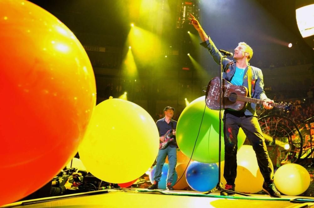 Chris-Martin-INF-OPHOTOjpg--_dpa__musica__i_coldplay_in_concerto_a_colonia