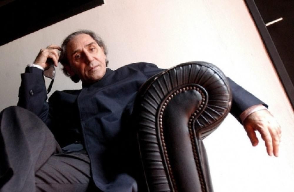 Corbis-42-18813534jpg--franco_battiato