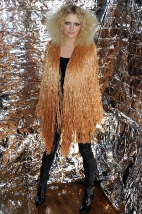 Corbis-42-27495007jpg--goldfrapp