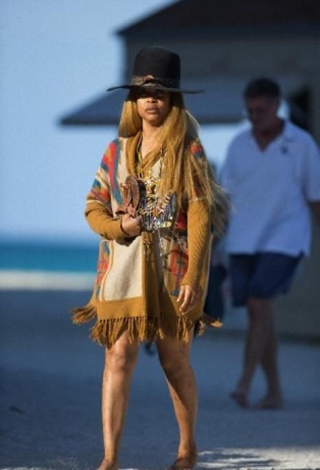 Corbis-42-45925301jpg--erykah_badu_a_miami