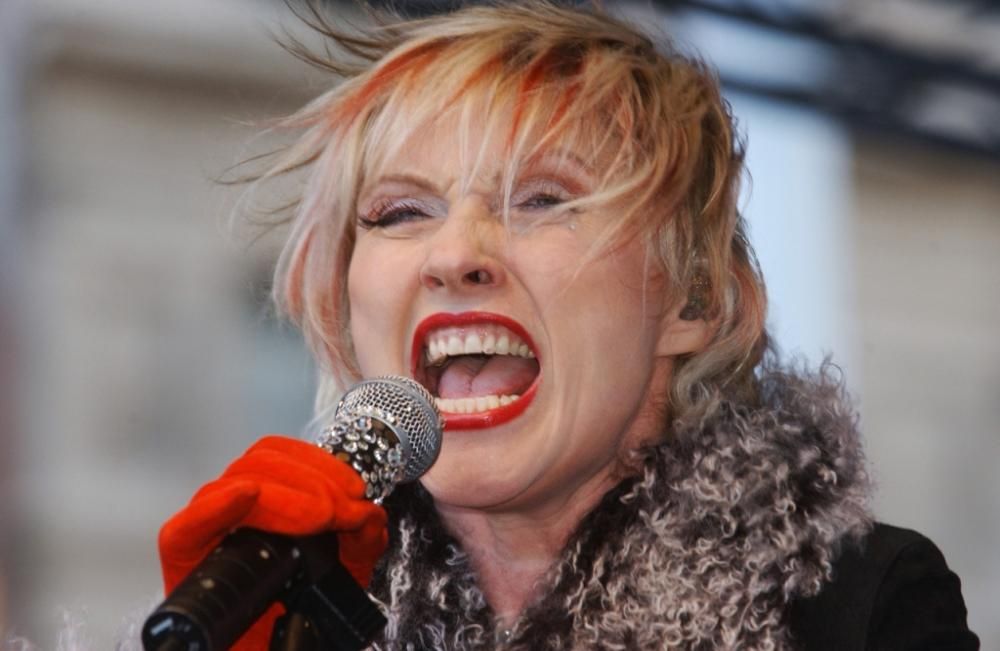 DWF15-664866jpg--blondie_live