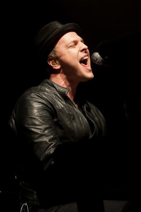 Gavin-Degraw_Fabio-Izzo-photography_43jpg--gavin_de_graw