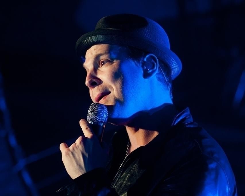 Gavin-Degraw_Fabio-Izzo-photography_71jpg--gavin_de_graw